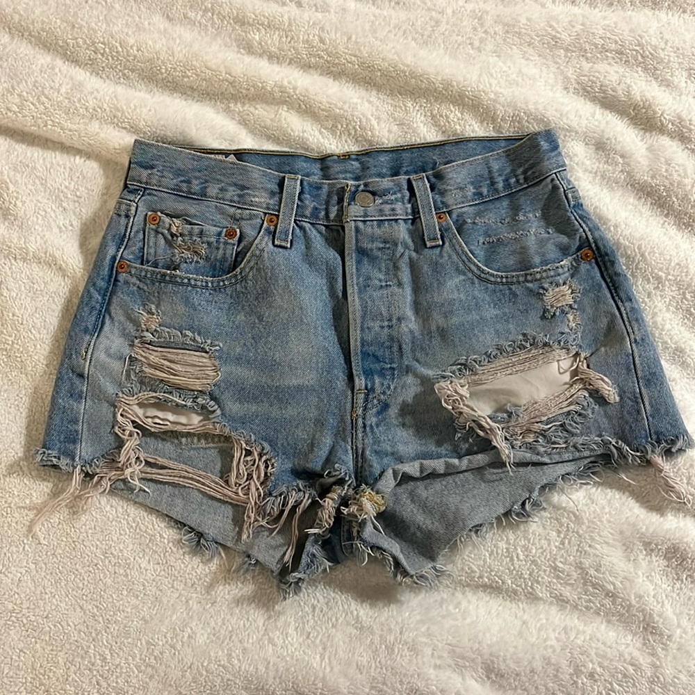levi 501 denim shorts - Picture 7 of 9